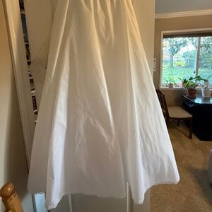 Crinoline underskirt for wedding dress